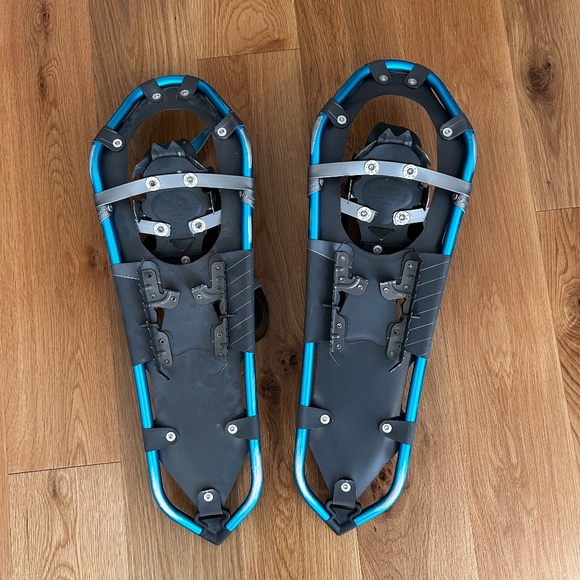 Atlas Elektra 10 MTN 27 Women's Snowshoes - Aluminum Alloy Frame - 200 lb Load - Picture 2 of 8